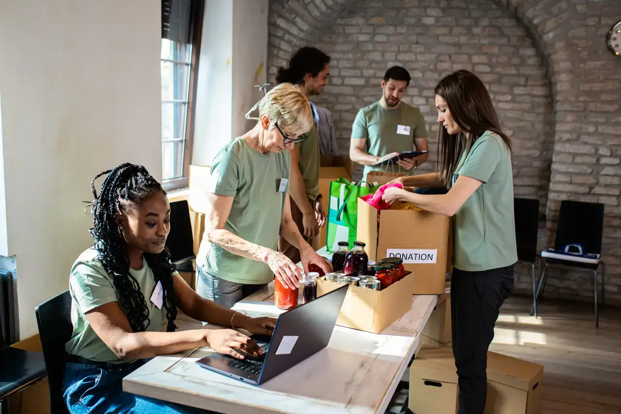 How do nonprofits get seen online