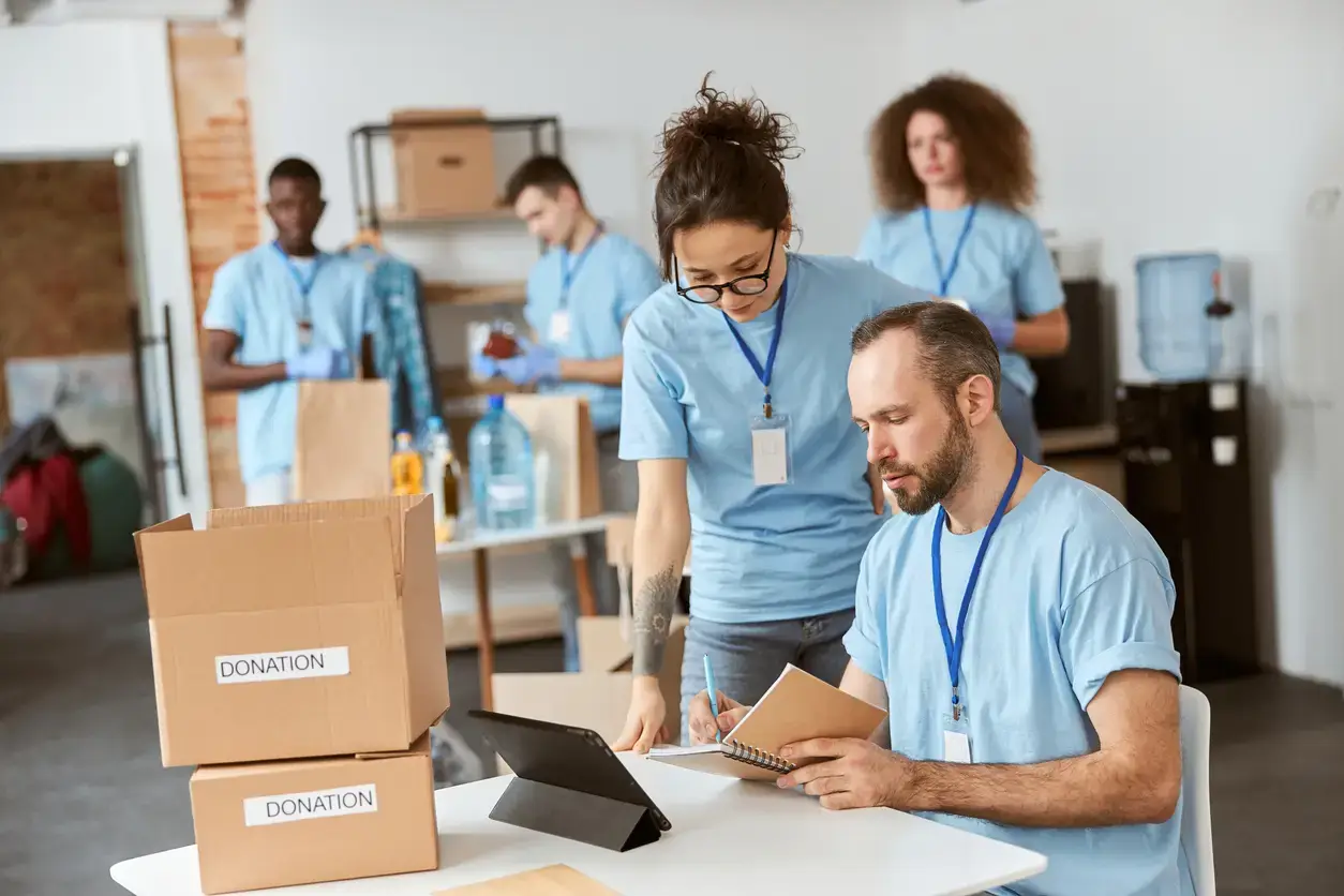 How do teams change their services to fit nonprofit budgets