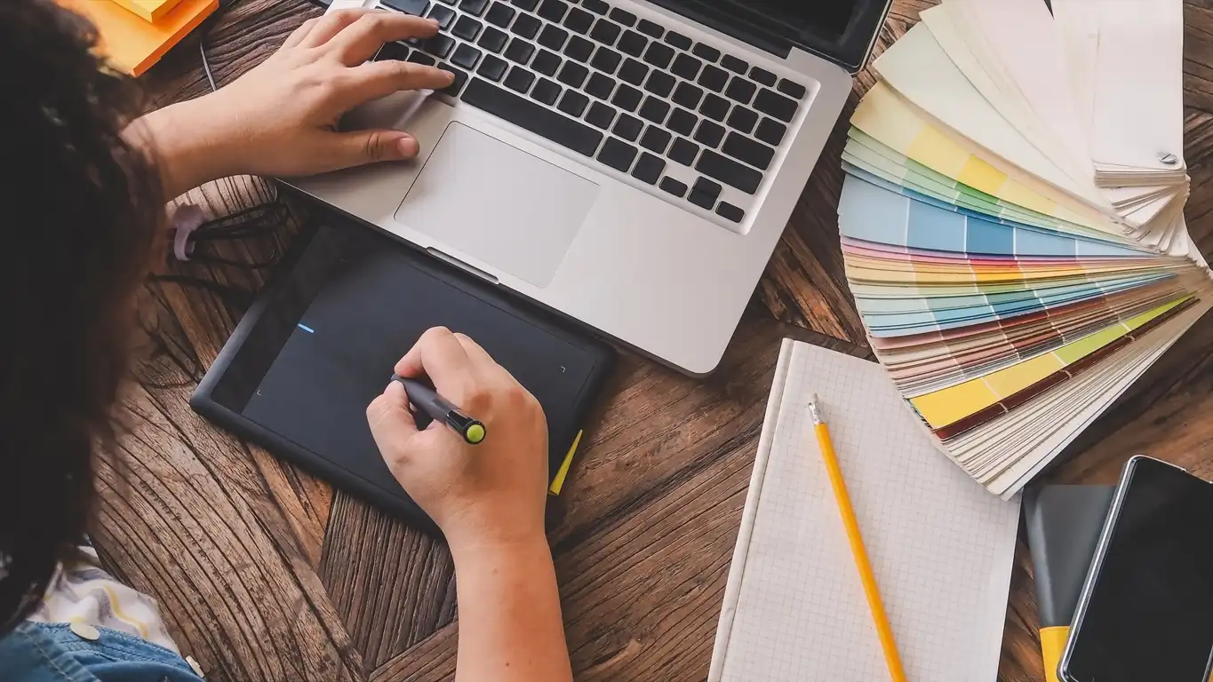 What to Look for While Selecting a Graphic Designer What to Look for While Selecting a Graphic Designer